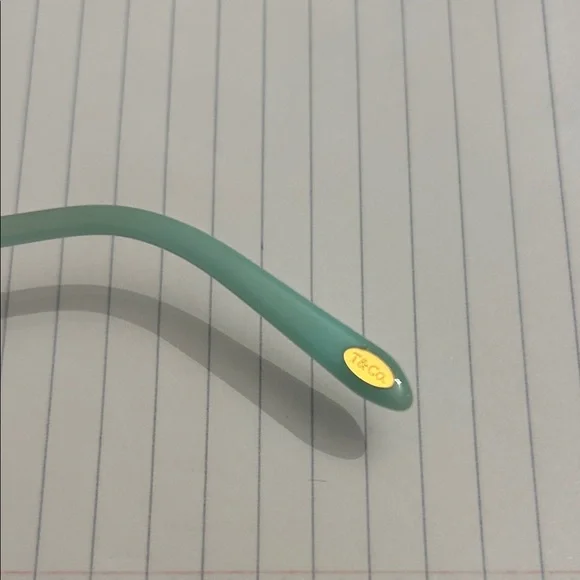 Tiffany & Co +2.00 readers. Stylish Black and Blue readers. Excellent condition - Picture 5 of 9